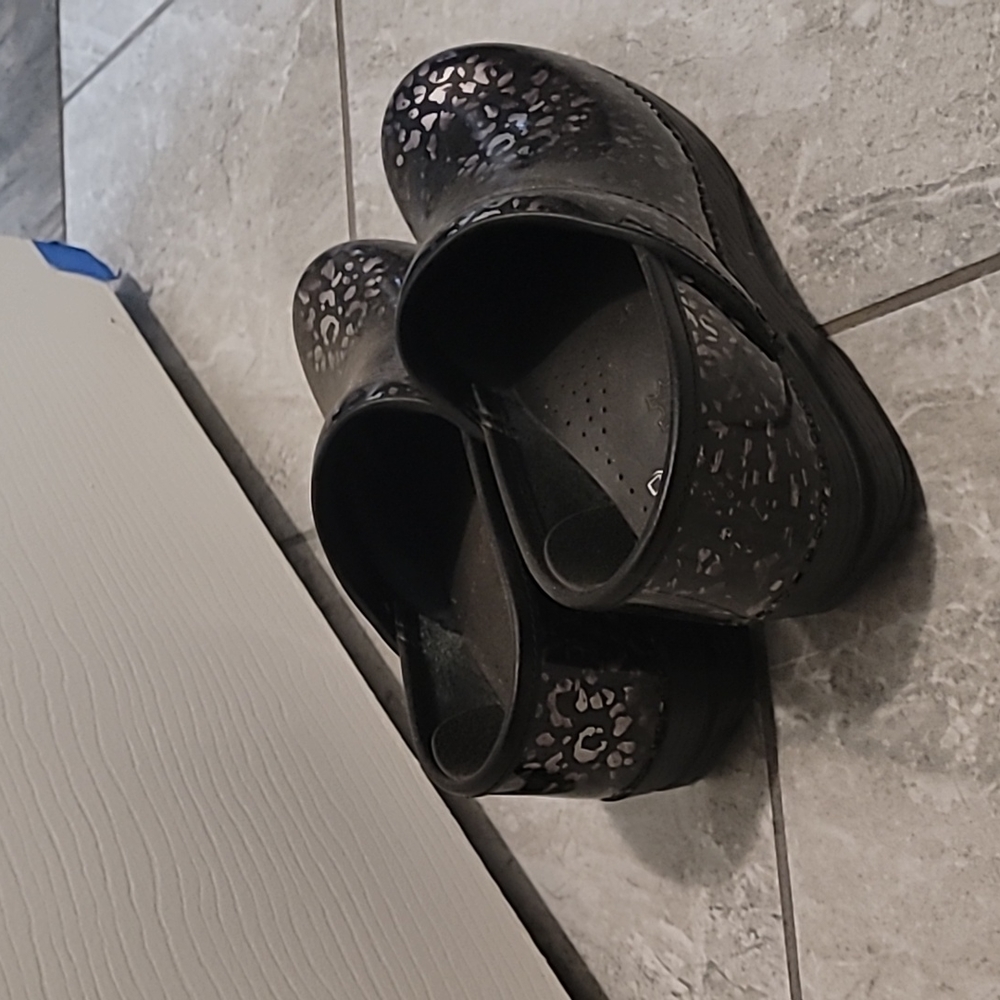 Dansko clogs - Picture 3 of 4